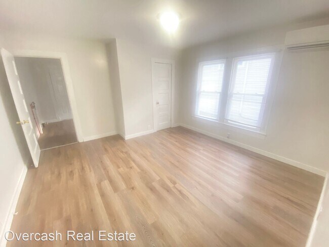 Building Photo - 1 br, 1 bath House - 648 Wilson St