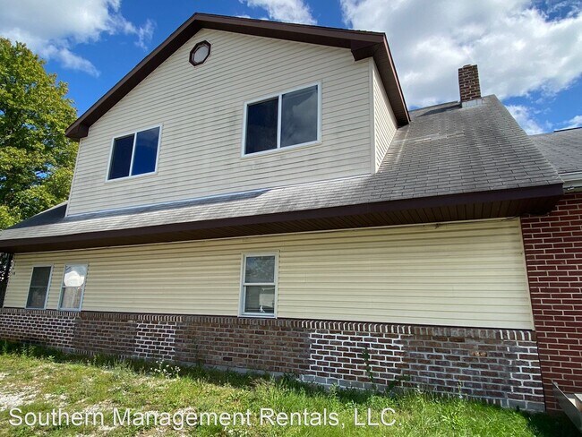 Building Photo - 3 br, 2.5 bath House - 59 B Maple St