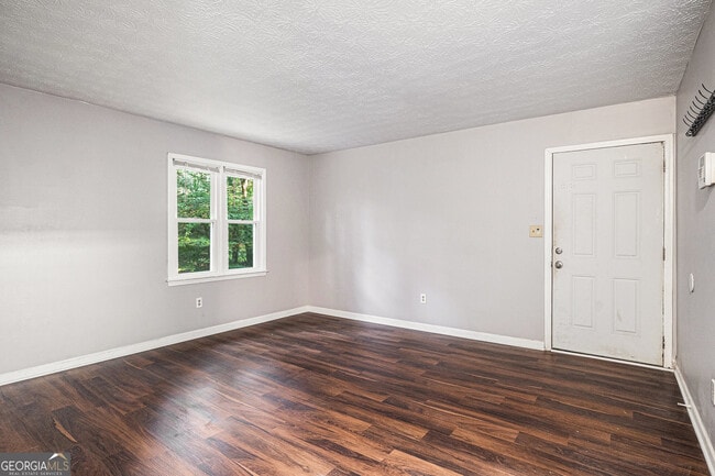 Foto del edificio - 147 Park Ridge Dr
