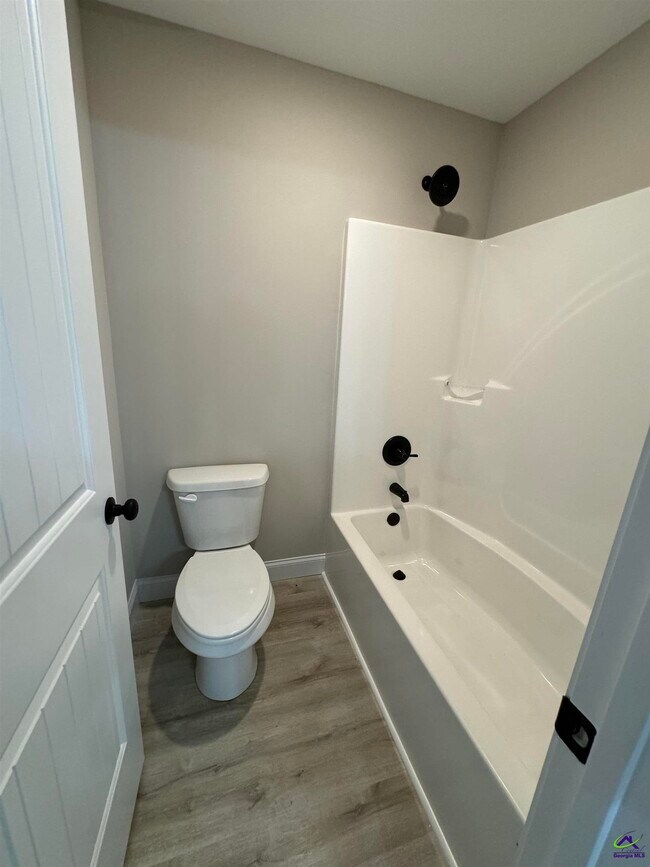 Building Photo - 312 Beau Claire Cir