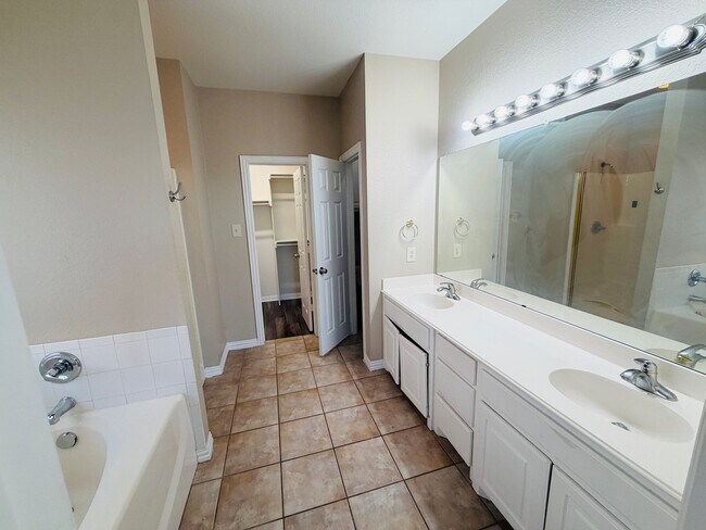 Foto del edificio - 5904 Blackmon Ct
