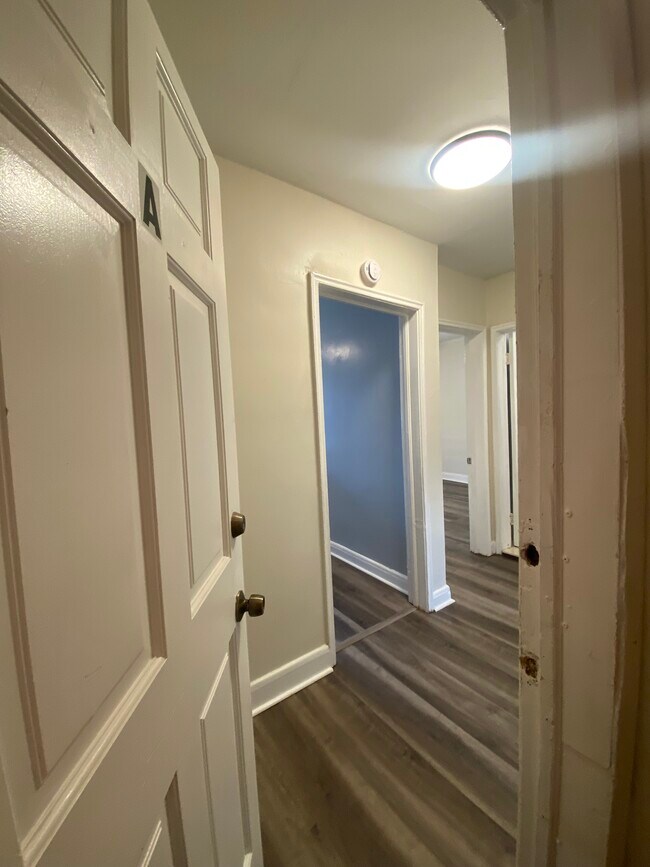 Foto del edificio - 4950 Brookwood Rd