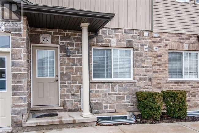 Building Photo - 1180 Countrystone Dr