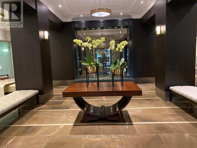 Photo du bâtiment - 80 Yorkville Ave