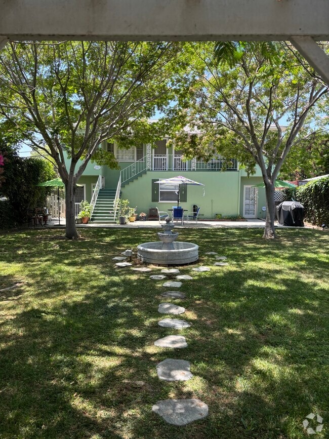 Building Photo - 3547 Gundry Ave