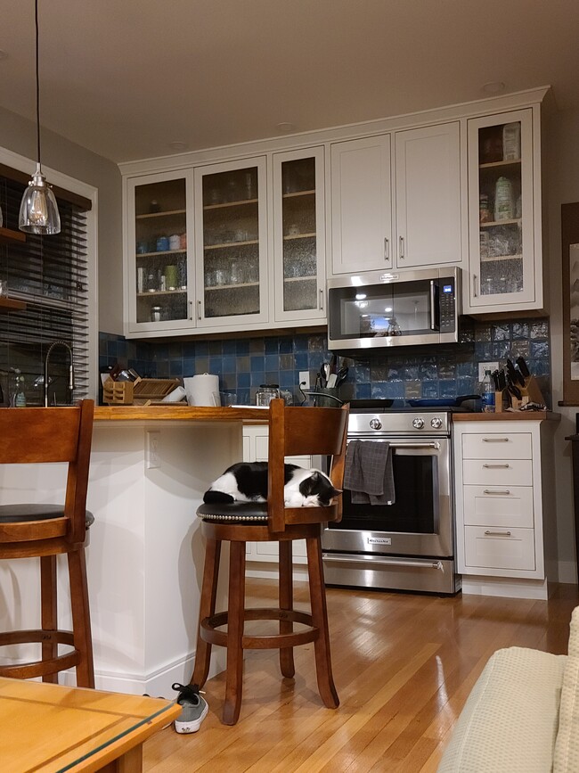 Kitchen - 3115 NE 65th Ave