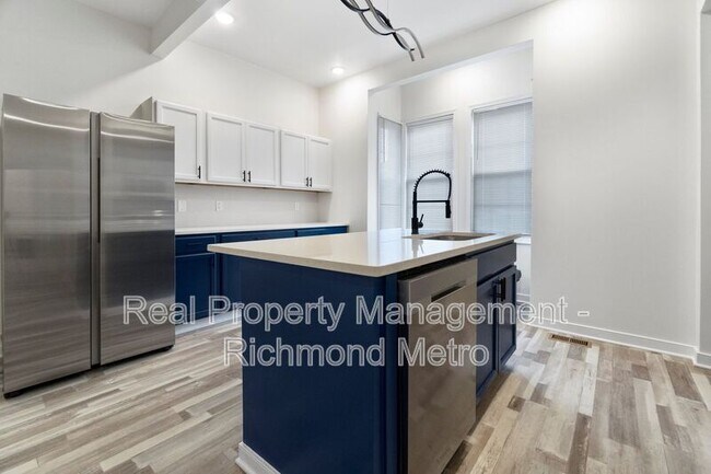 Building Photo - 2110 North Ave