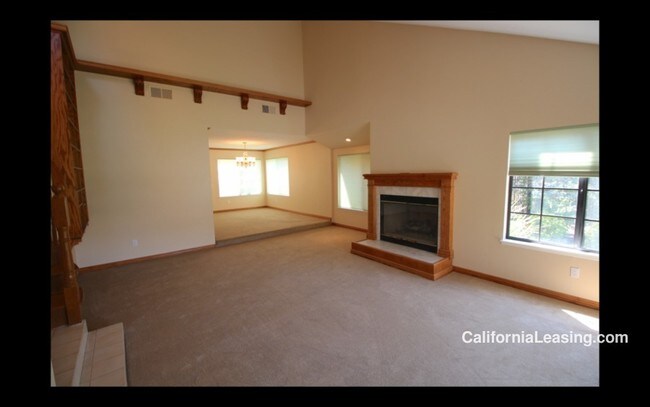 Building Photo - 21976 Parvin Dr