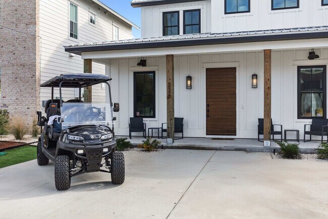 Foto del edificio - 218 George C Wallace Blvd