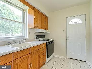 Foto del edificio - 9252 Annapolis Rd