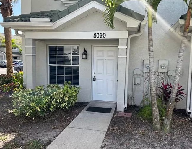 Photo - 8090 Pacific Beach Dr Townhome