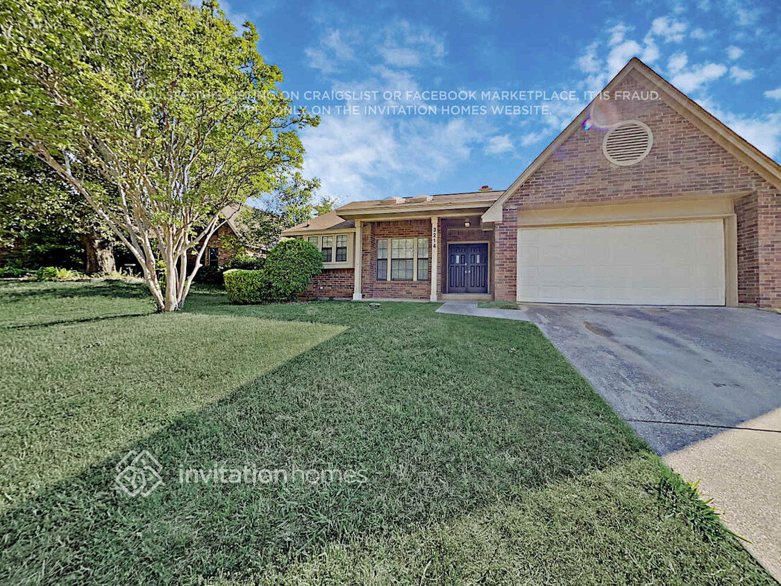 Foto principal - 3214 Cliffview Dr