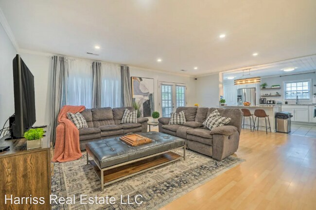 Building Photo - 4 br, 3 bath House - 109 LUDLOW DRIVE