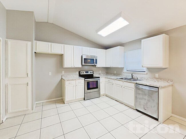 Building Photo - 1717 Wurzburg Dr