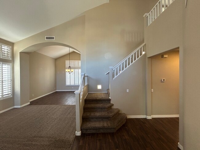 Foto del edificio - 5163 W Village Dr