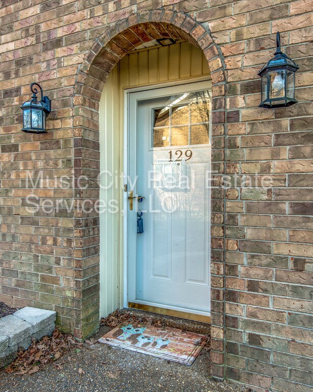 Primary Photo - 129 Cottage Pl