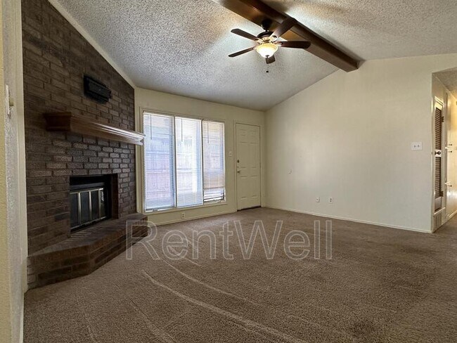 Foto del edificio - 6706 Grover Avenue - B