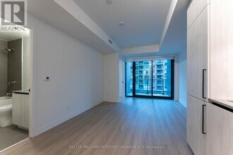 Building Photo - 35 Parliament St