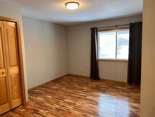 room 2 - 9748 Cavell Ave S