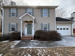 Building Photo - 2120 Dave St