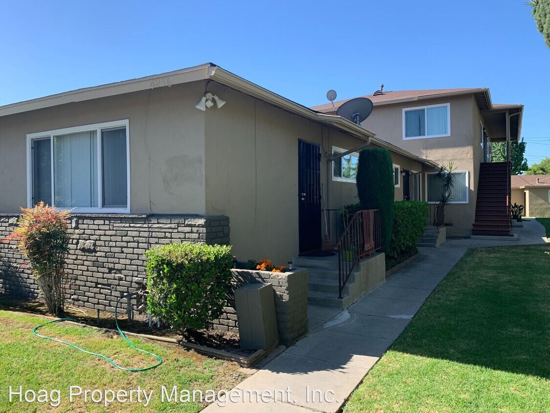 Foto principal - 4216 E Imperial Hwy