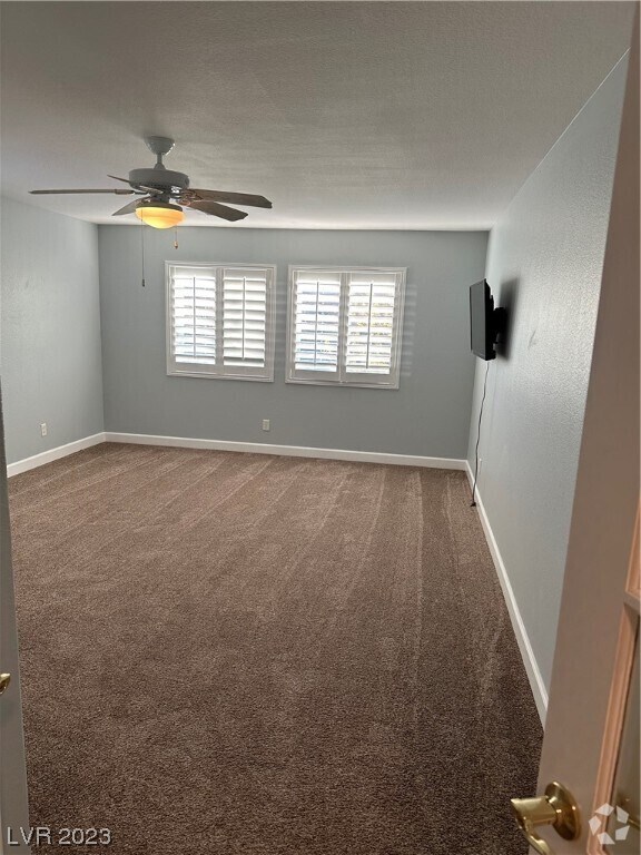 New Echo Ridge at the Ridges in Summerlin Apartments for Rent with a