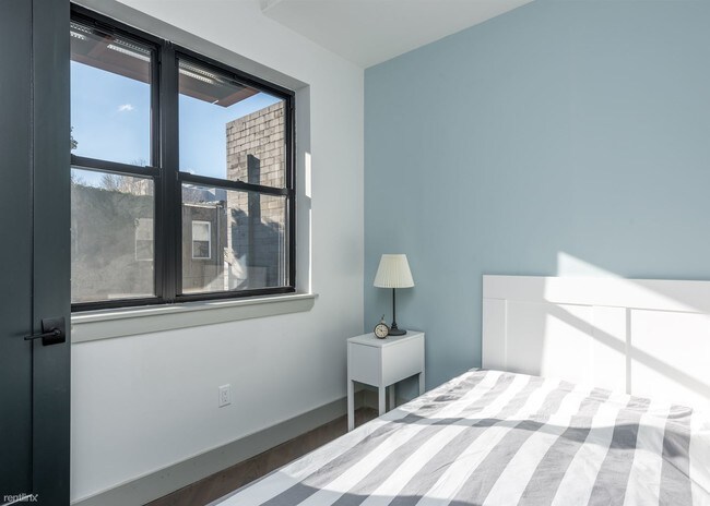 Foto del edificio - 106 Scholes St