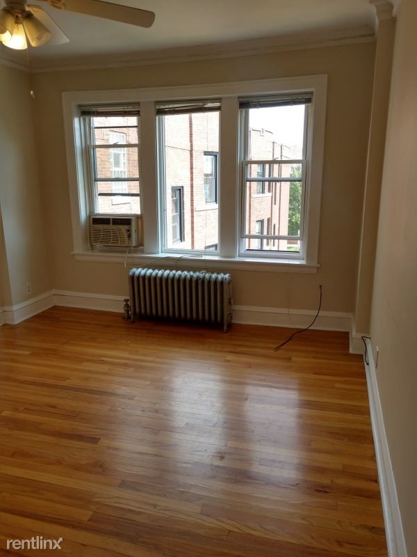 Building Photo - 4604 N Kildare Ave