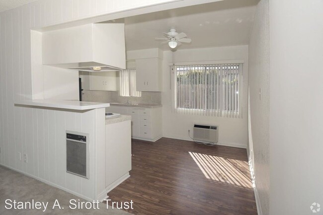 Building Photo - 2 br, 1 bath Apartment - 413 S. New Ave. R...