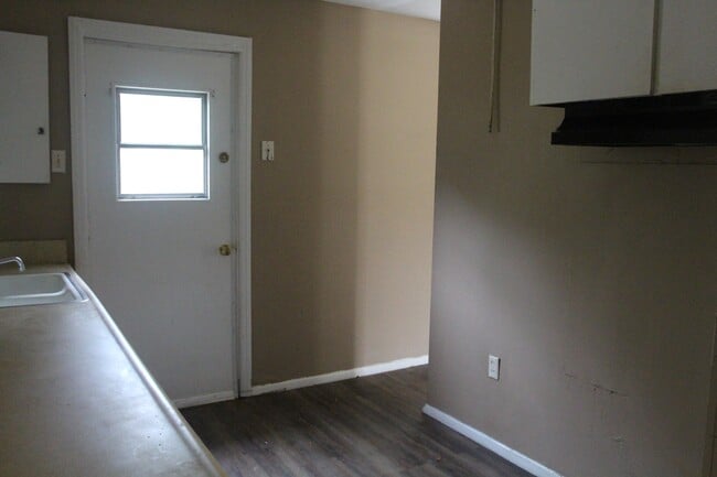 Foto del edificio - 1511 Evelyn Ave