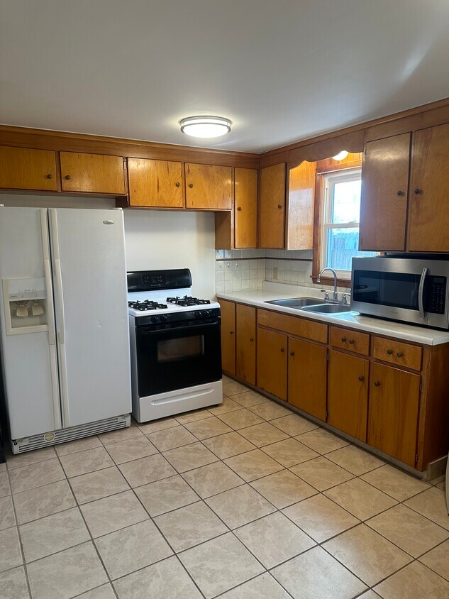 Foto principal - 343 Homecrest Dr