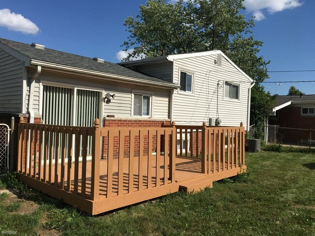 Foto del edificio - 3 br, 1.5 bath House - 1154 S Henry Ruff Rd