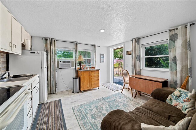 Building Photo - 512 Madison Ave