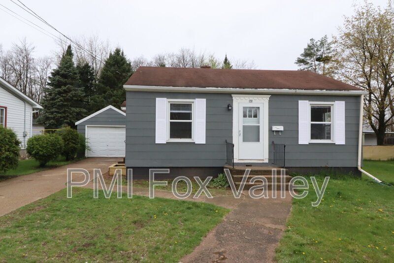 72 West St, Clintonville, WI 54929 House Rental in Clintonville, WI