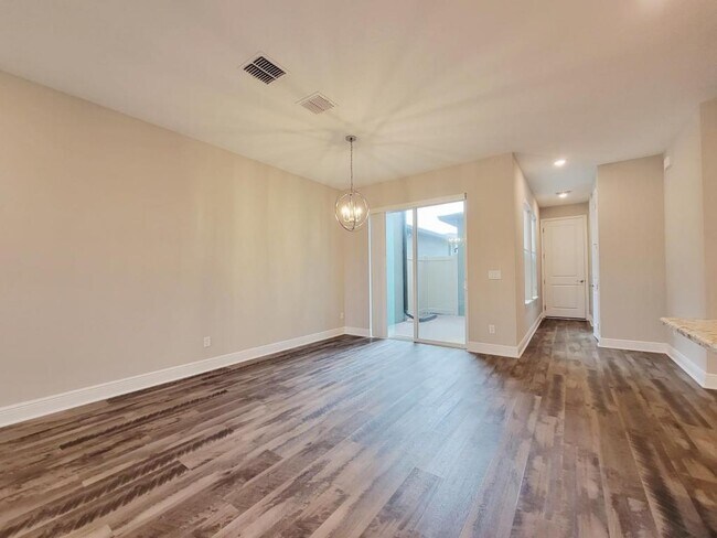 Foto del edificio - 7013 Carrickbend Ln