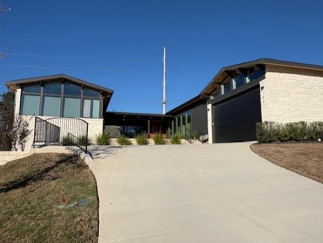 Building Photo - 143 Emmanuelle Ct