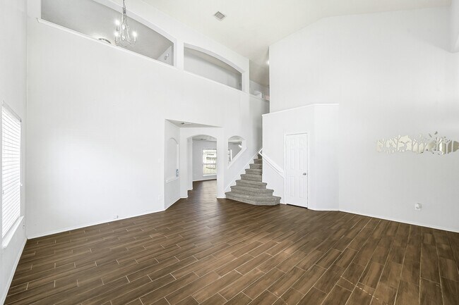 Building Photo - 307 Gateship Dr