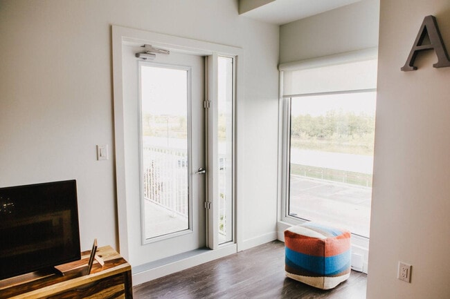 Photo du bâtiment - 785 Sterling Lyon Pkwy