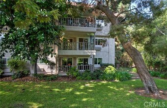 Building Photo - 2405 Via Mariposa W