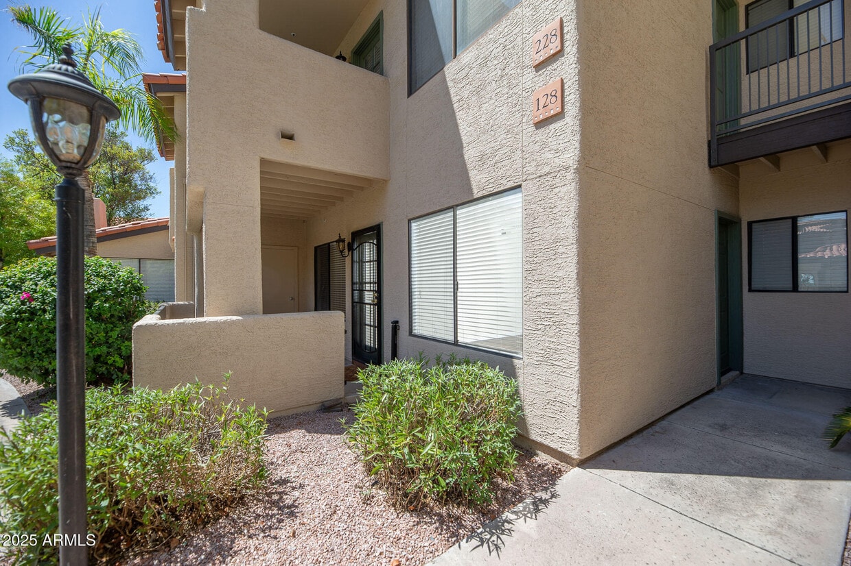 Foto principal - 7008 E Gold Dust Ave