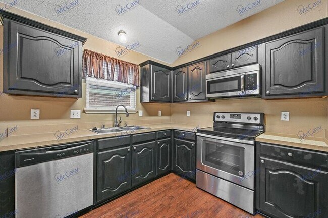 Building Photo - 1411 Jacksons Run