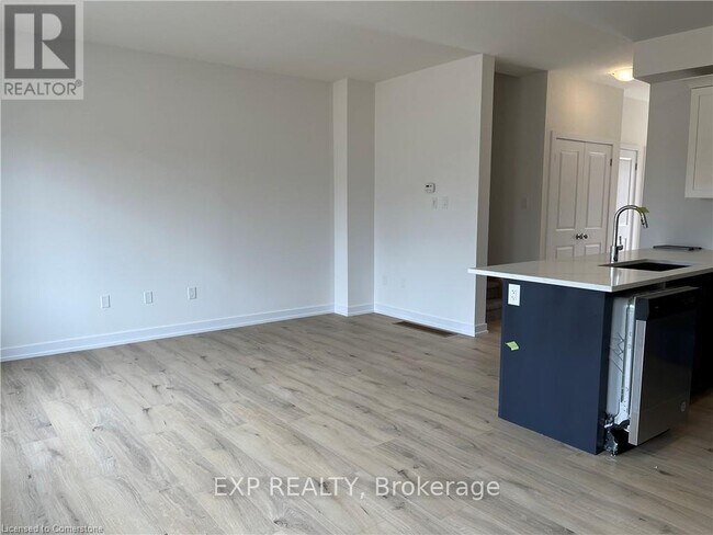Building Photo - 14 Dewberry Dr