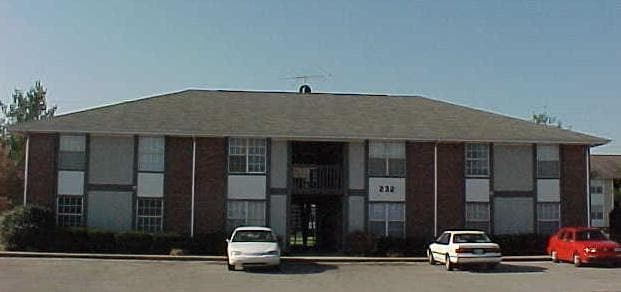 Primary Photo - The Oaks at Paddock Place