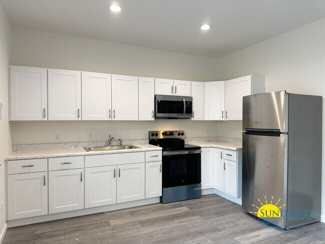 Foto del edificio - Brand-New 2-Bedroom Home in Fort Walton Be...
