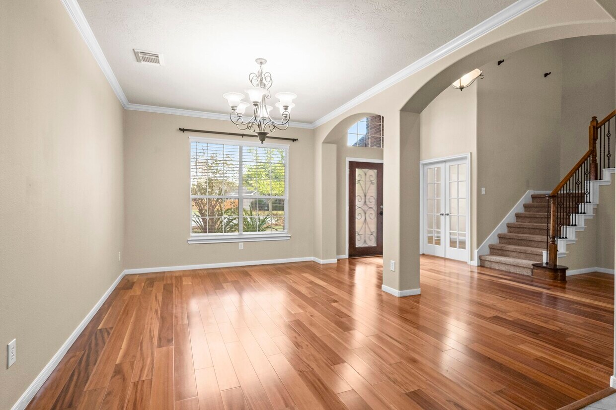 Foto principal - 17439 Memorial Mills Dr