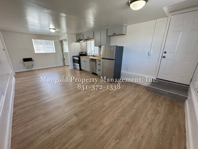 Building Photo - 333clay