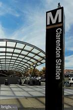 Arrive Clarendon Metro - 1020 N Highland St