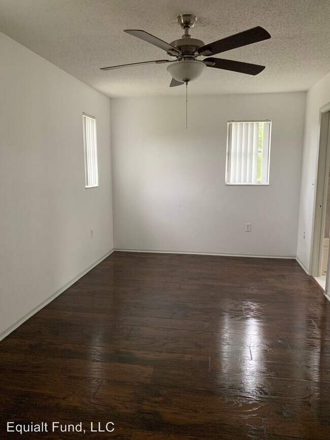 Building Photo - 2 br, 2 bath House - 1320 Sylvia Avenue #D