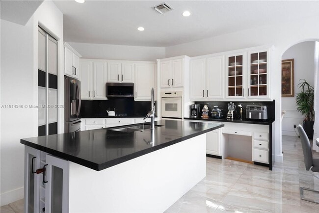 Photo - 19250 SW 30th St House