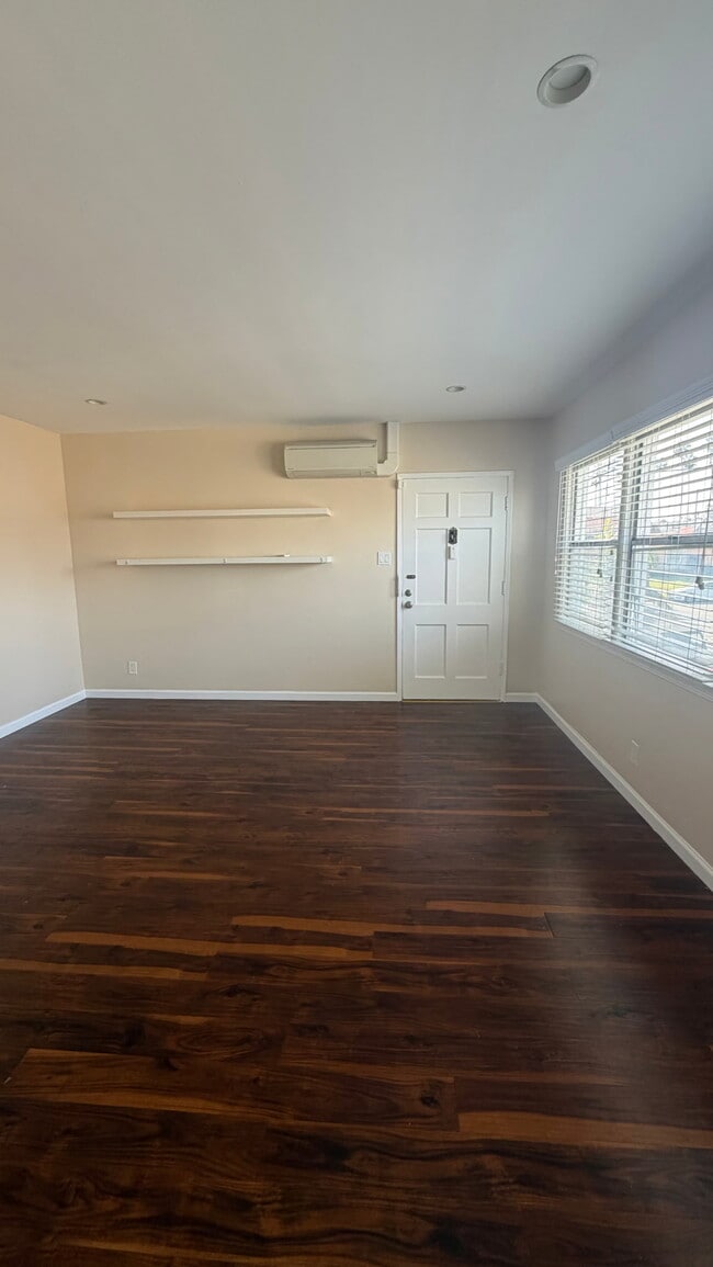 Building Photo - 3718 W 52nd St